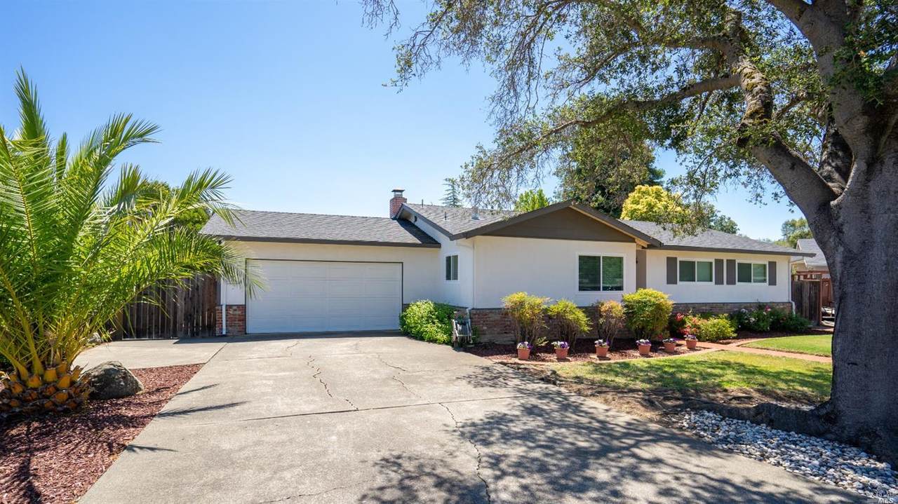 7 Santiago Court - Photo 1