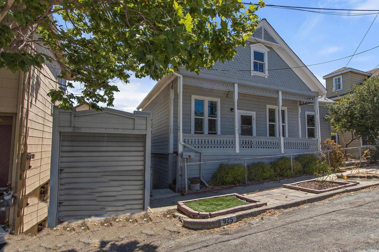 937 A Street - Photo 1