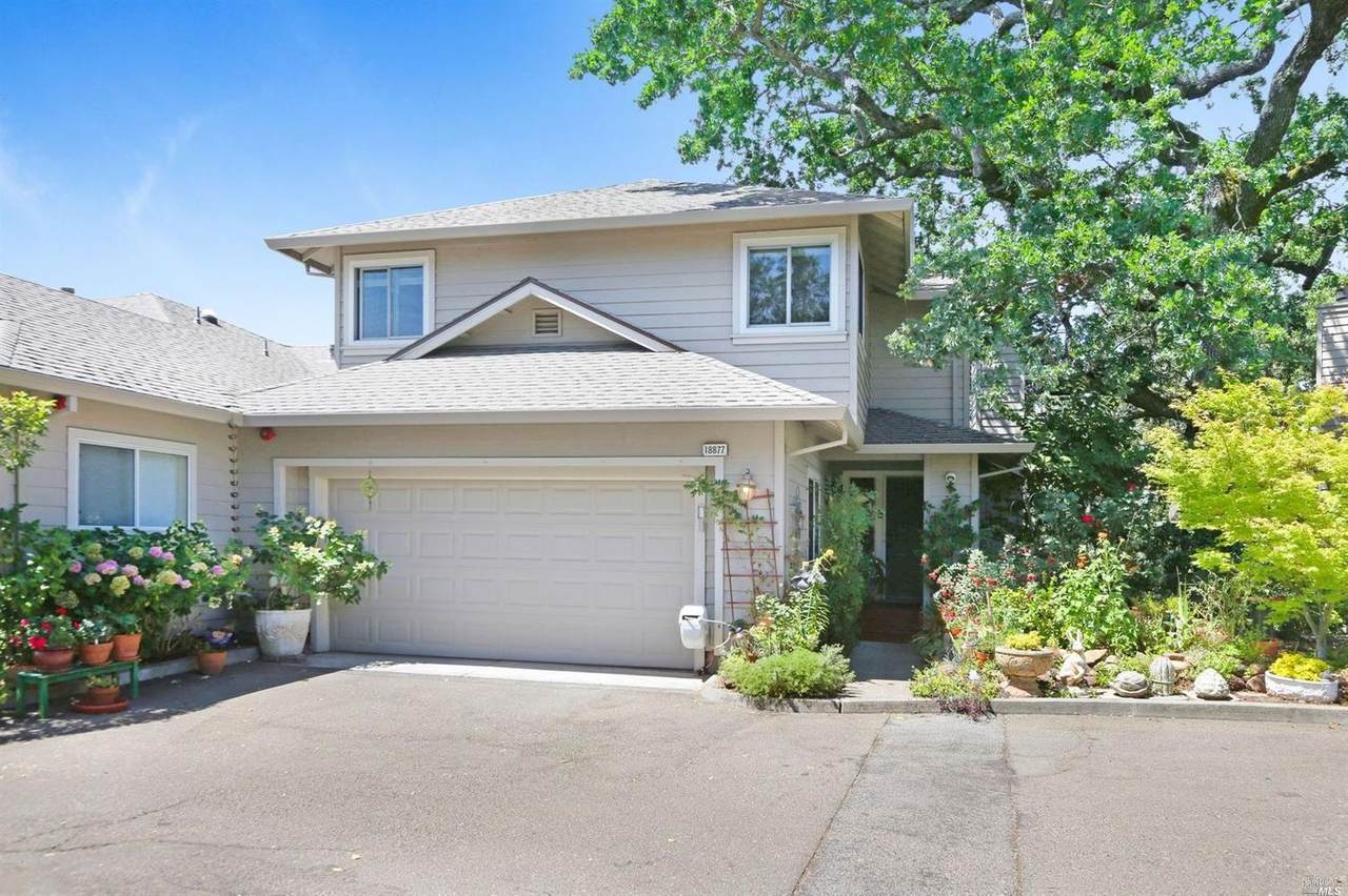 18877 Beatrice Drive - Photo 1