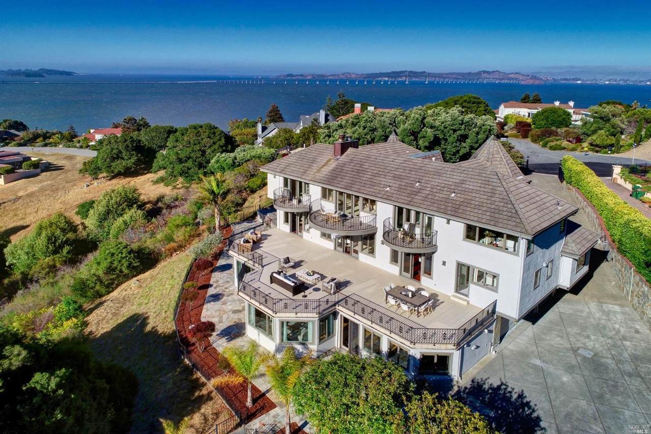 4 Park Place - Photo 1