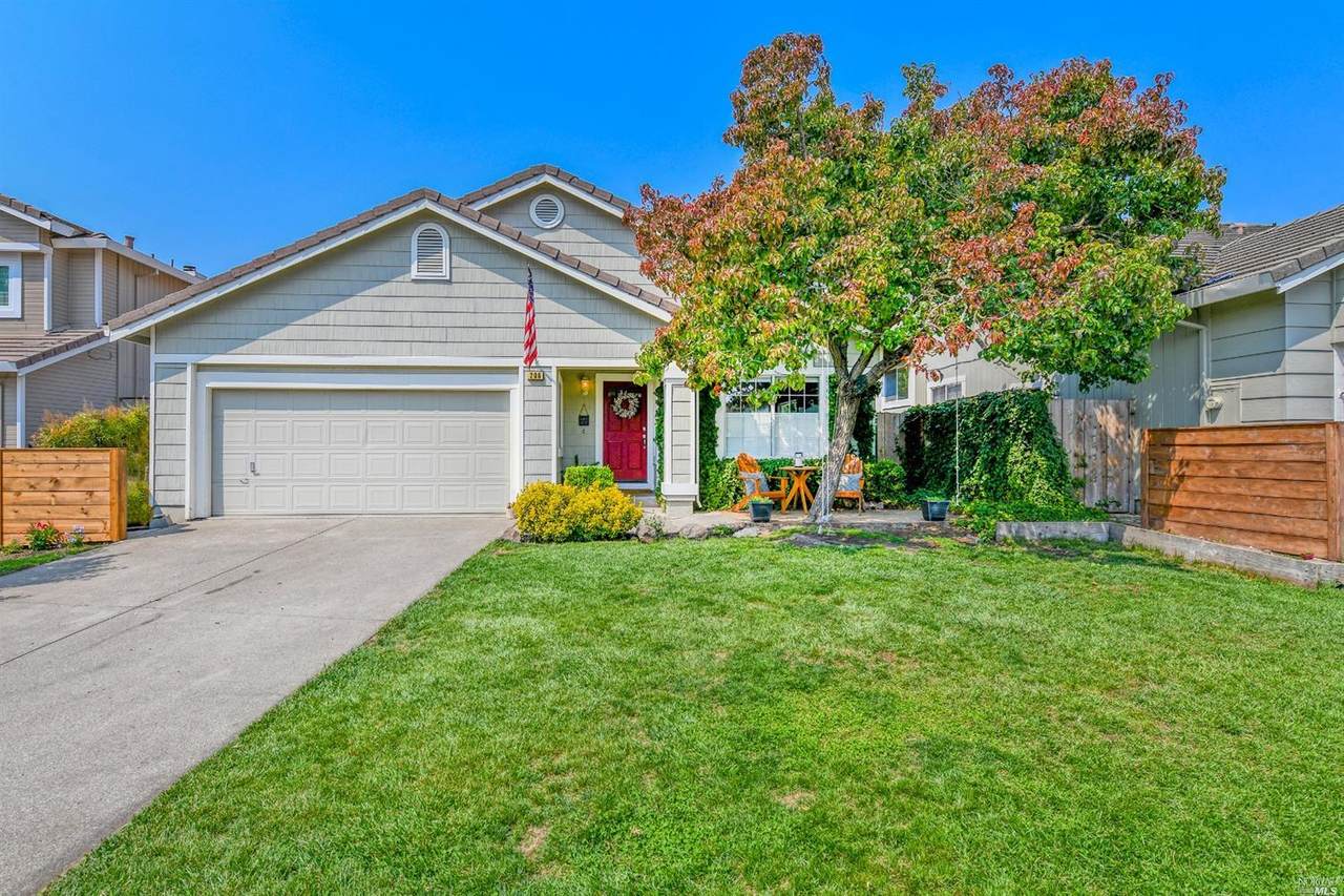 206 Flametree Circle - Photo 1
