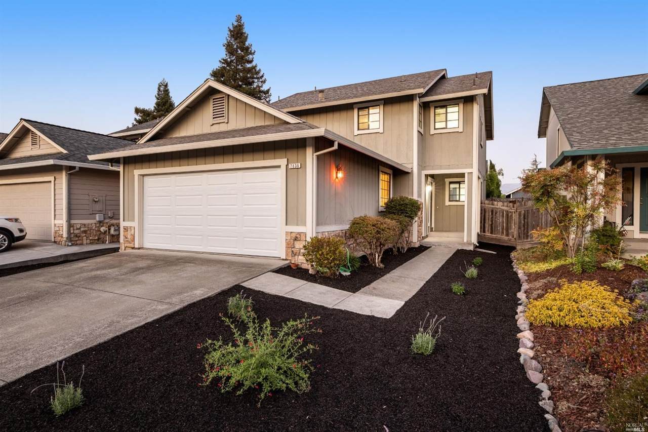 7836 Medallion Way - Photo 1