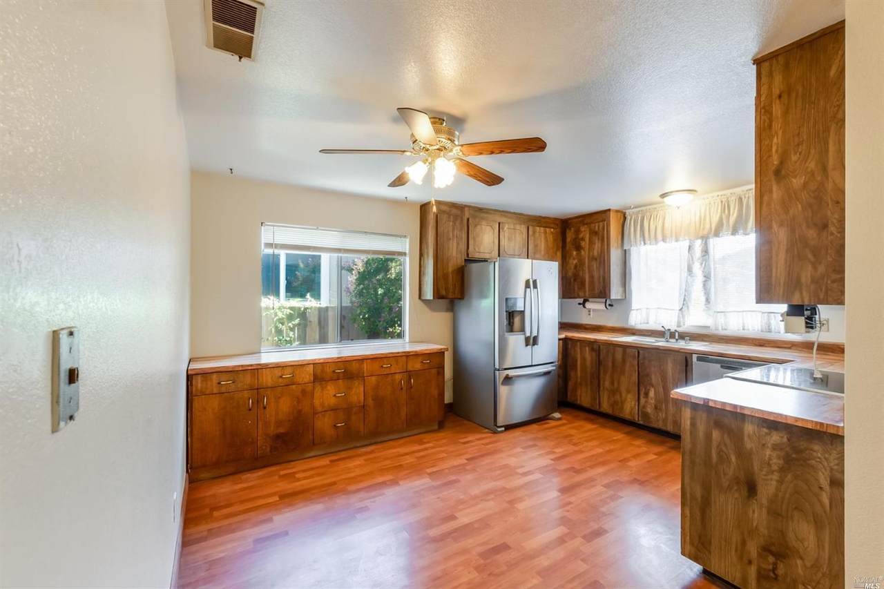 1548 Gretchen Court - Photo 1
