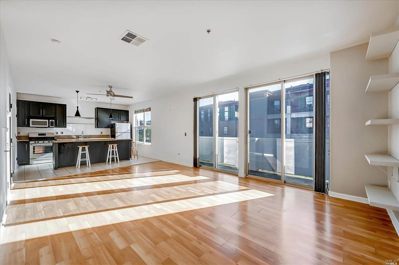 1040 Campoy Street - Photo 1