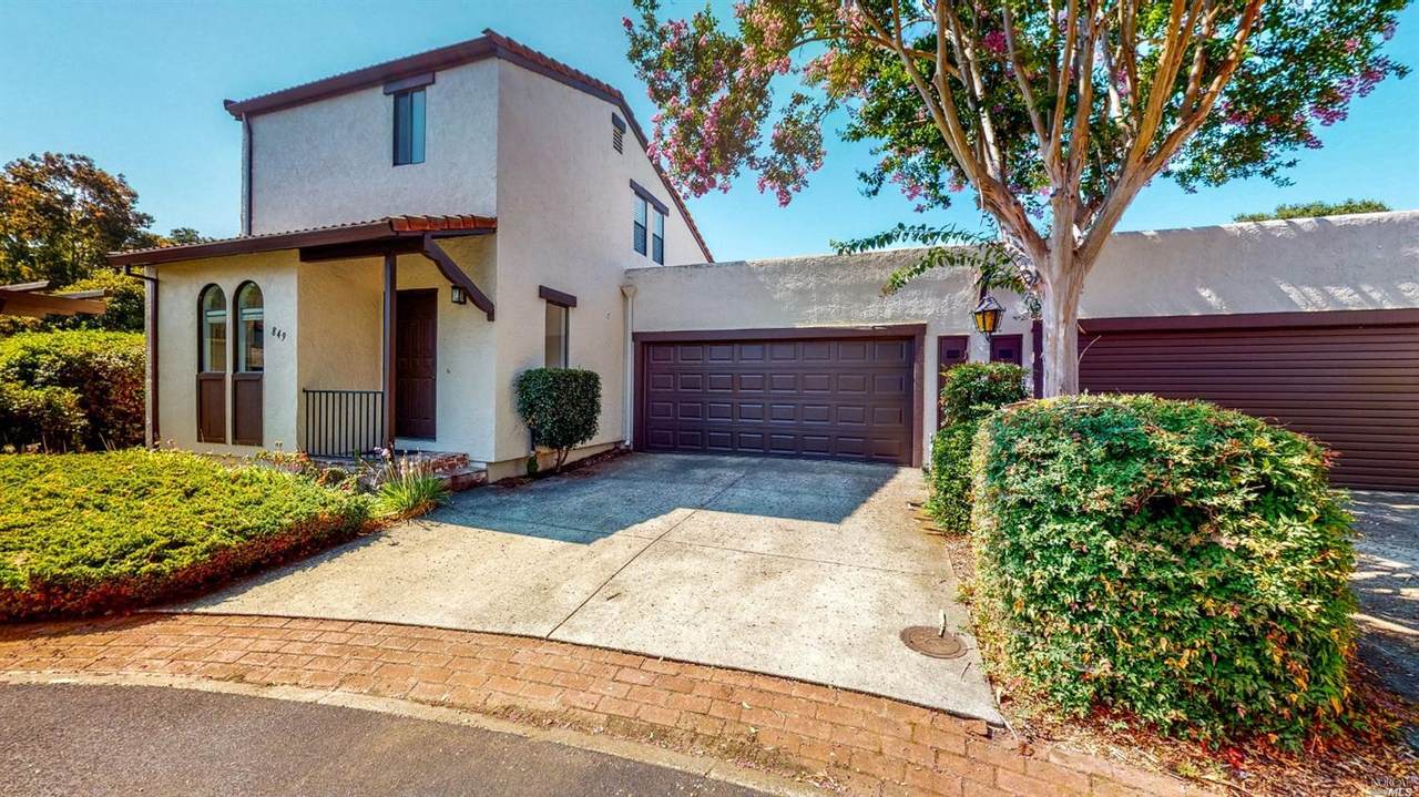 849 Shady Oak Drive - Photo 1