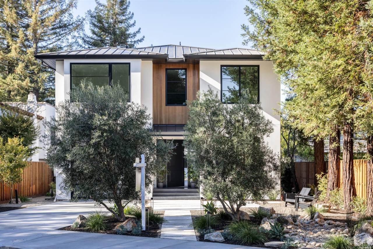 64 Mariposa Avenue - Photo 1
