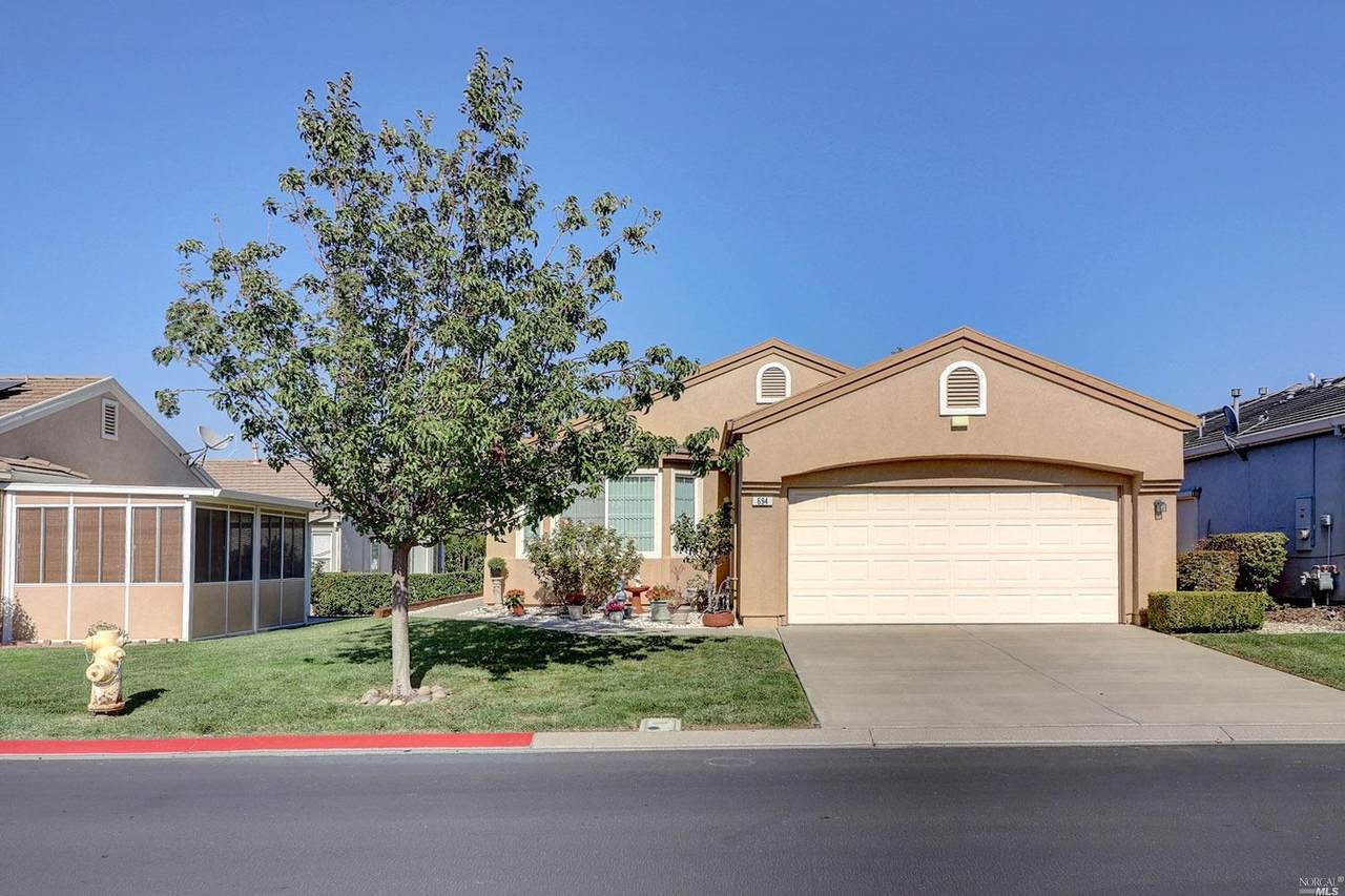 694 Turnberry Terrace - Photo 1