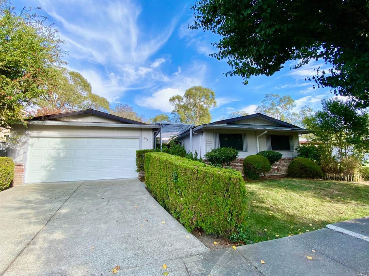 696 Echo Lake Way - Photo 1