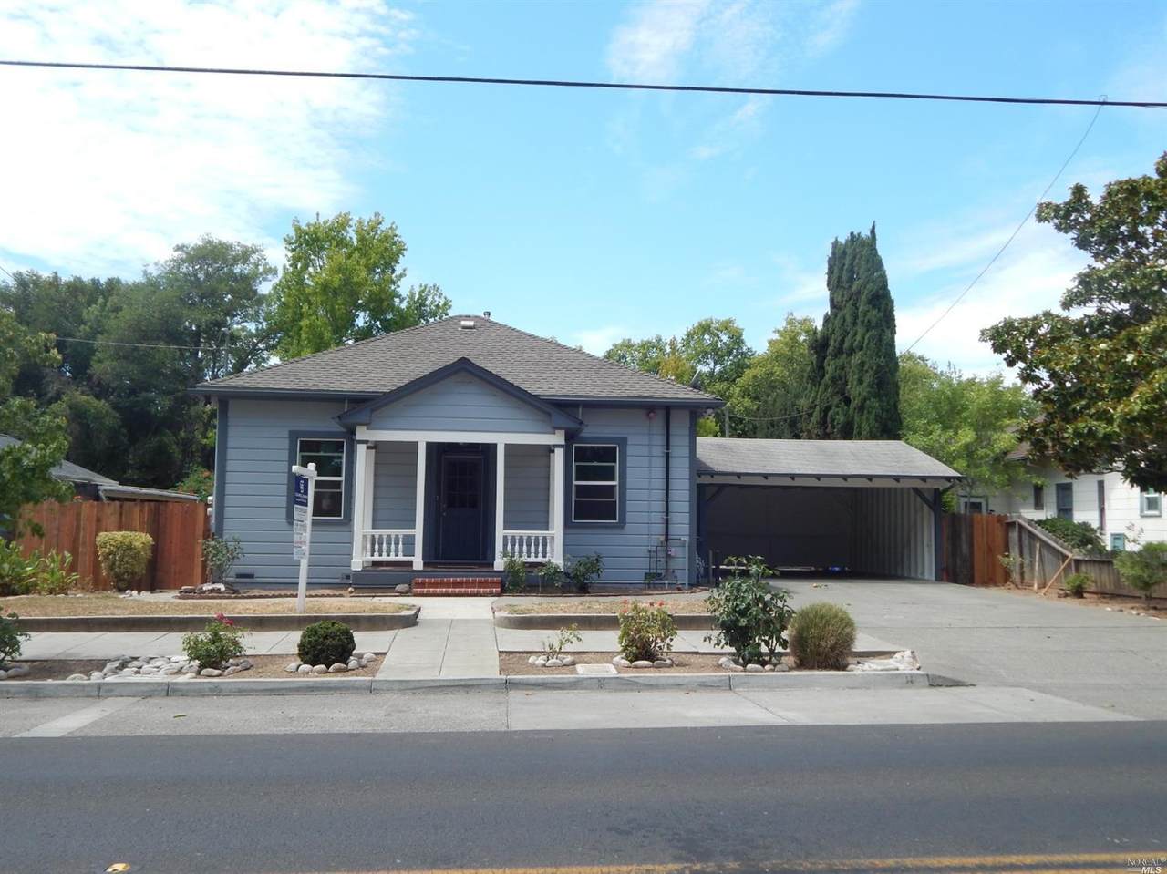 1809 Main Street - Photo 1