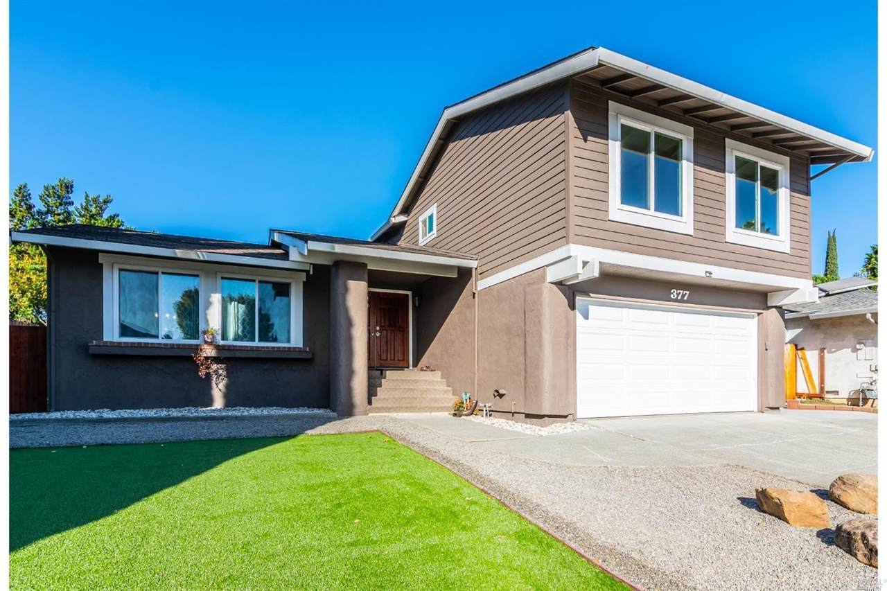 377 Arlington Circle - Photo 1