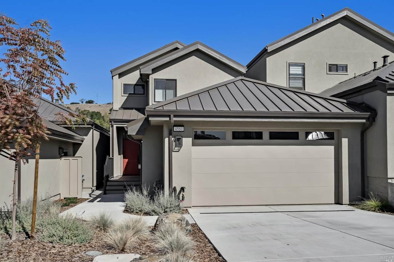 4560 Kilarney Circle - Photo 1