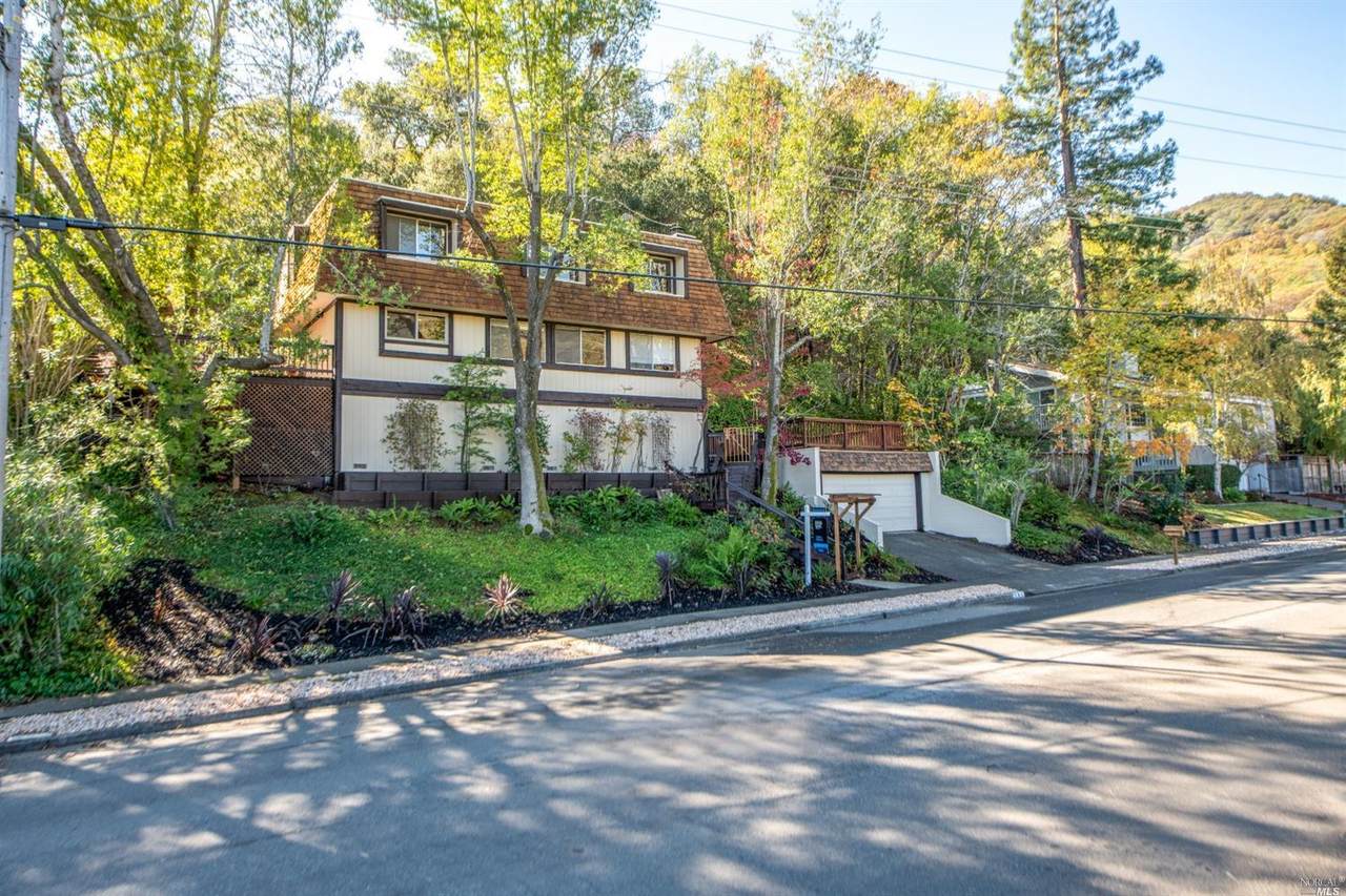583 Fairway - Photo 1