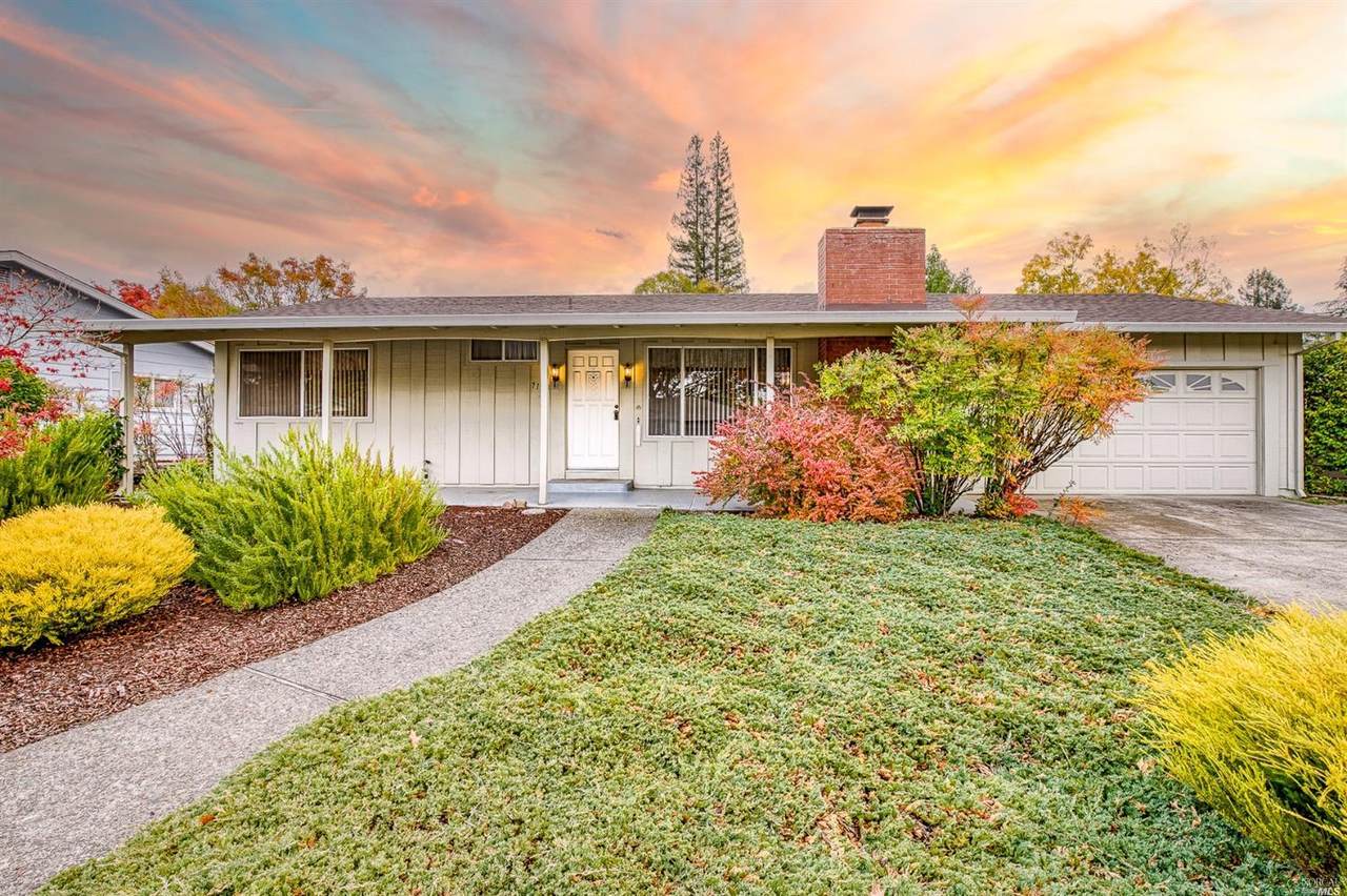 7124 Oak Leaf Drive - Photo 1
