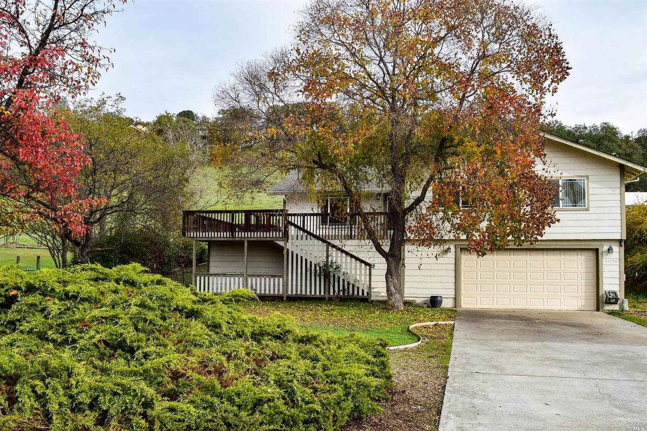19758 Mountain Meadow - Photo 1