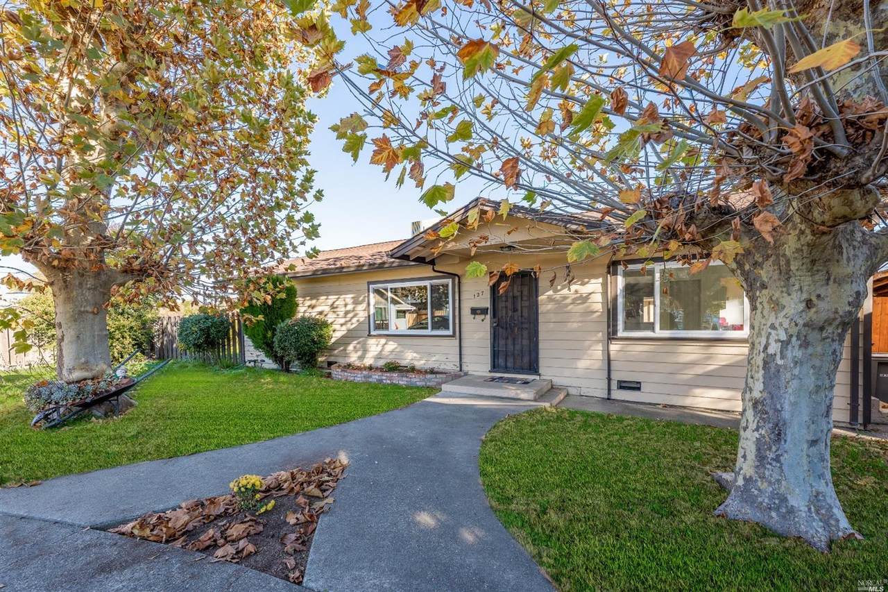 127 Thompson Avenue - Photo 1