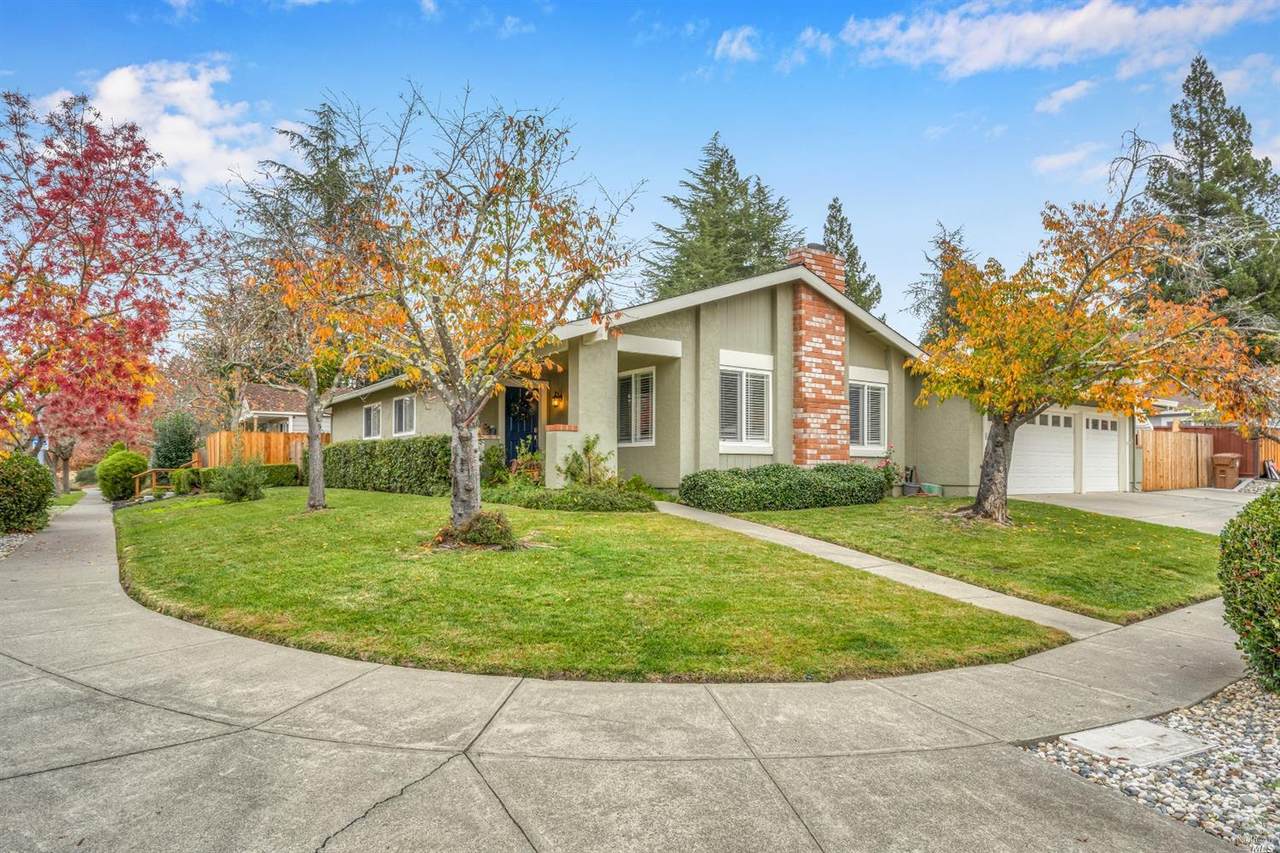 3360 Linda Mesa Way - Photo 1
