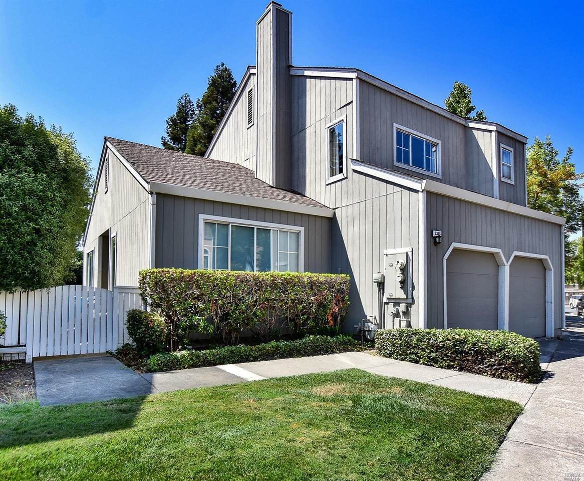 2315 Morningside Circle - Photo 1