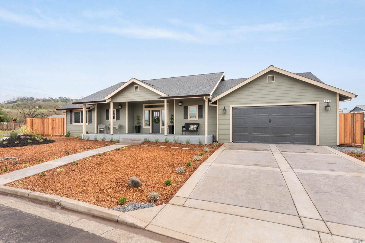 170 Dorchester Court - Photo 1