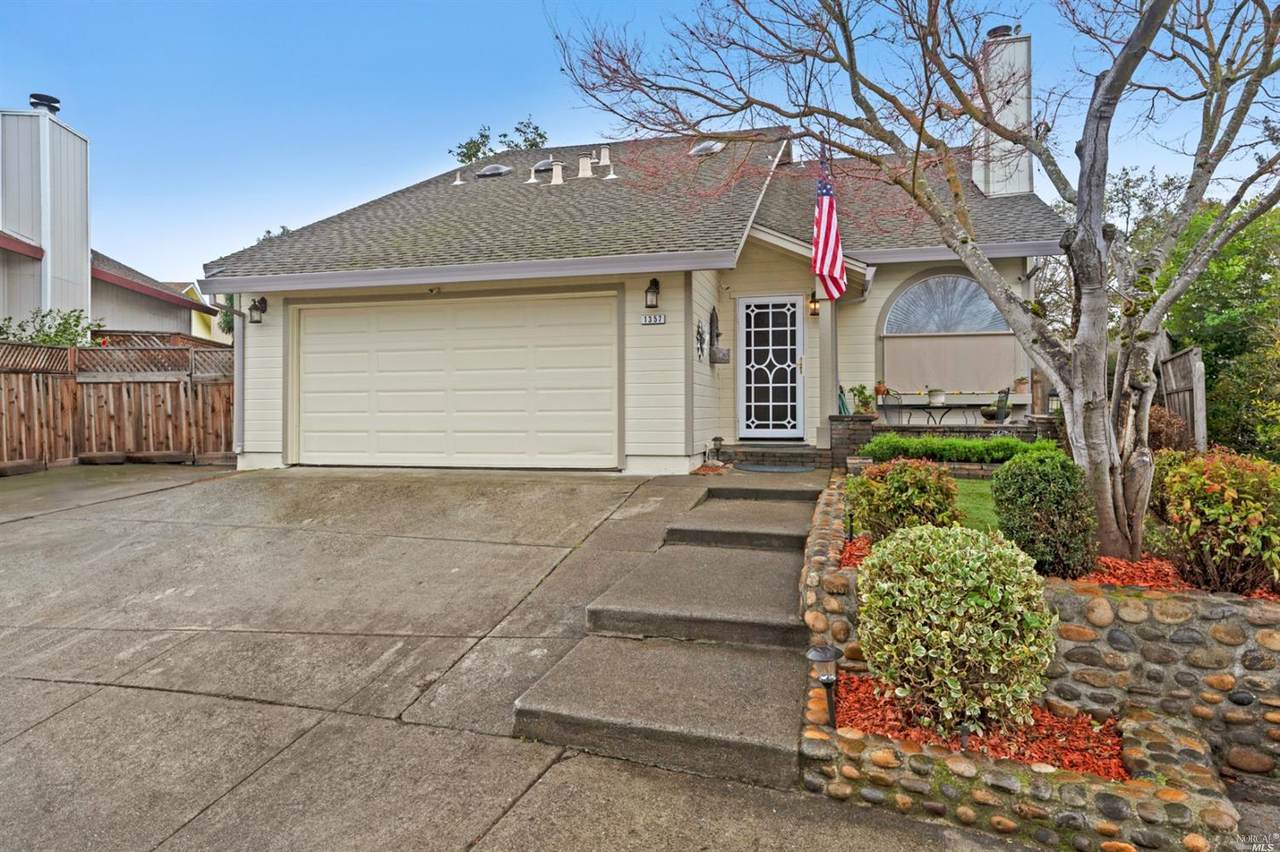 1357 Marigold Place - Photo 1