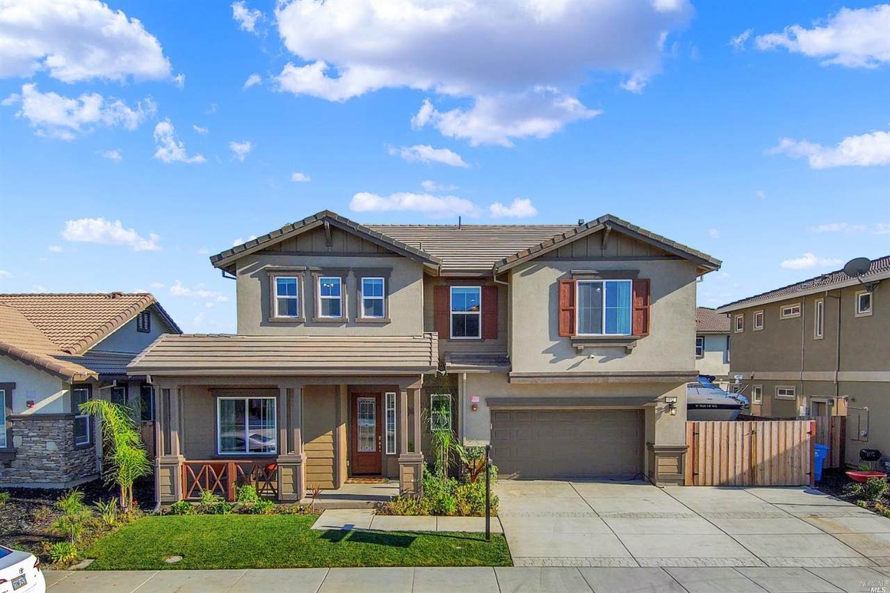 731 Razorbill Street - Photo 1