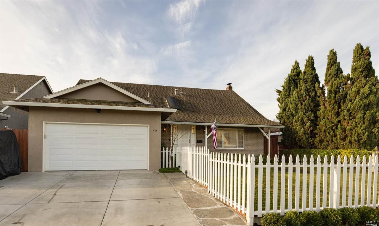 22 Eastside Circle - Photo 1