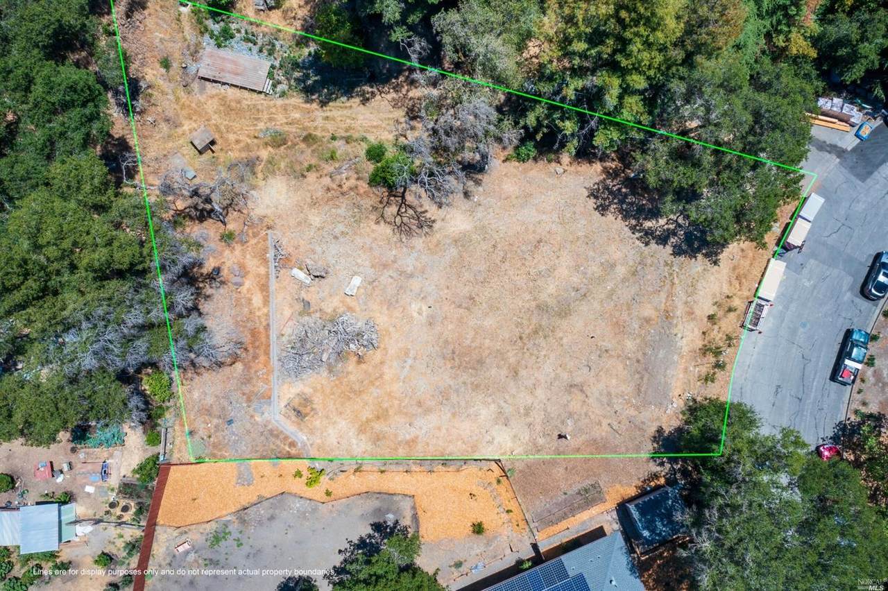 647 Greenview Drive - Photo 1
