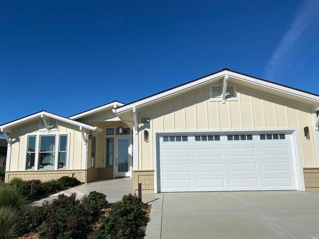 984 Harbor Haven Drive - Photo 1