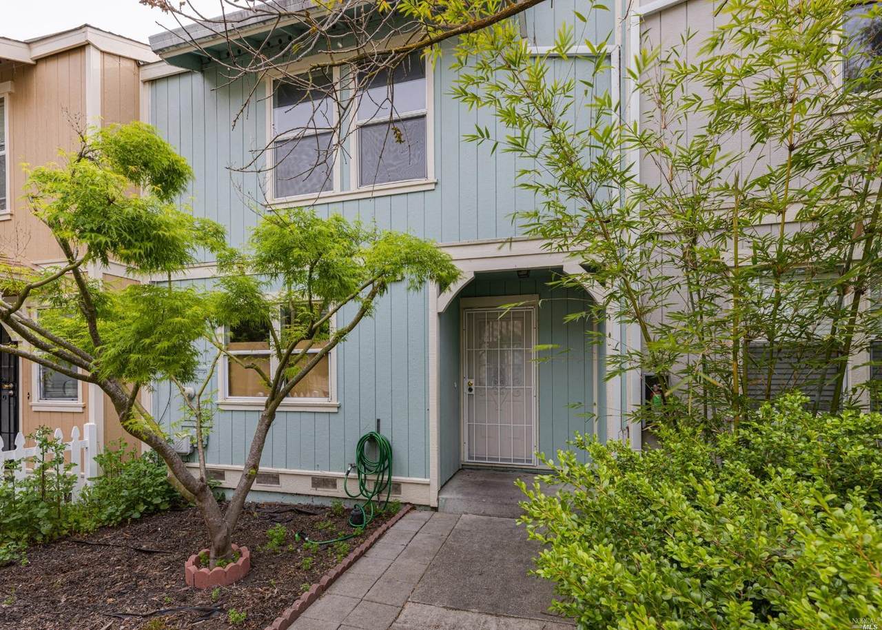 366 Taylor View Drive - Photo 1