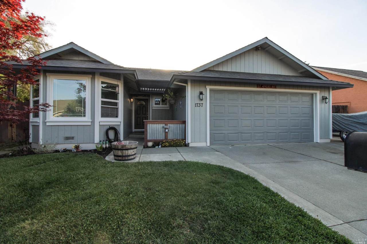 1737 Ventura Way - Photo 1