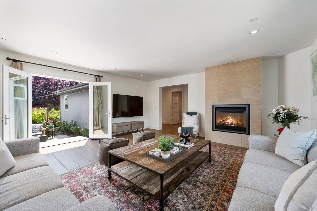 203 Spain Street - Photo 1