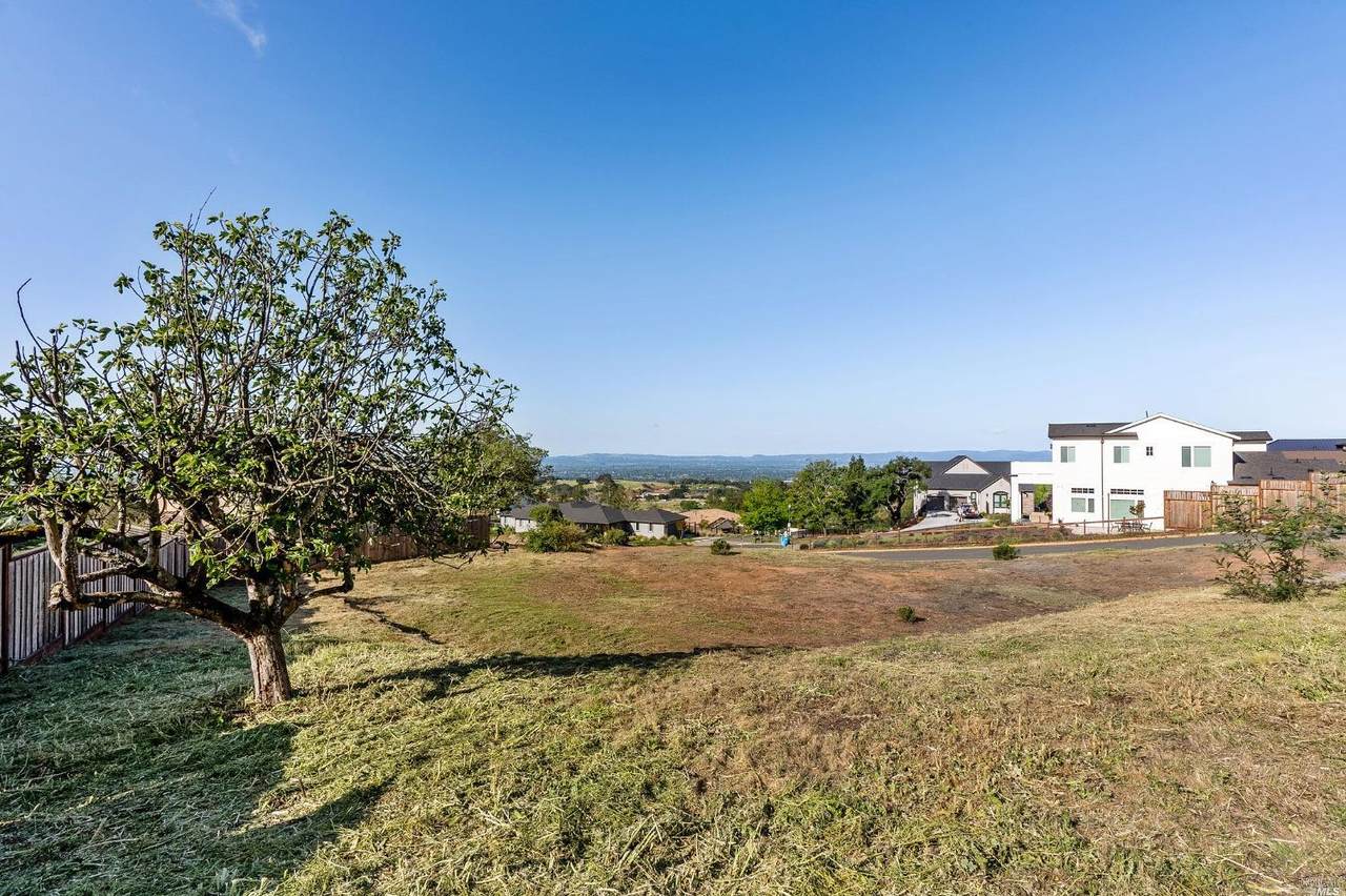 3874 Royal Manor Place - Photo 1