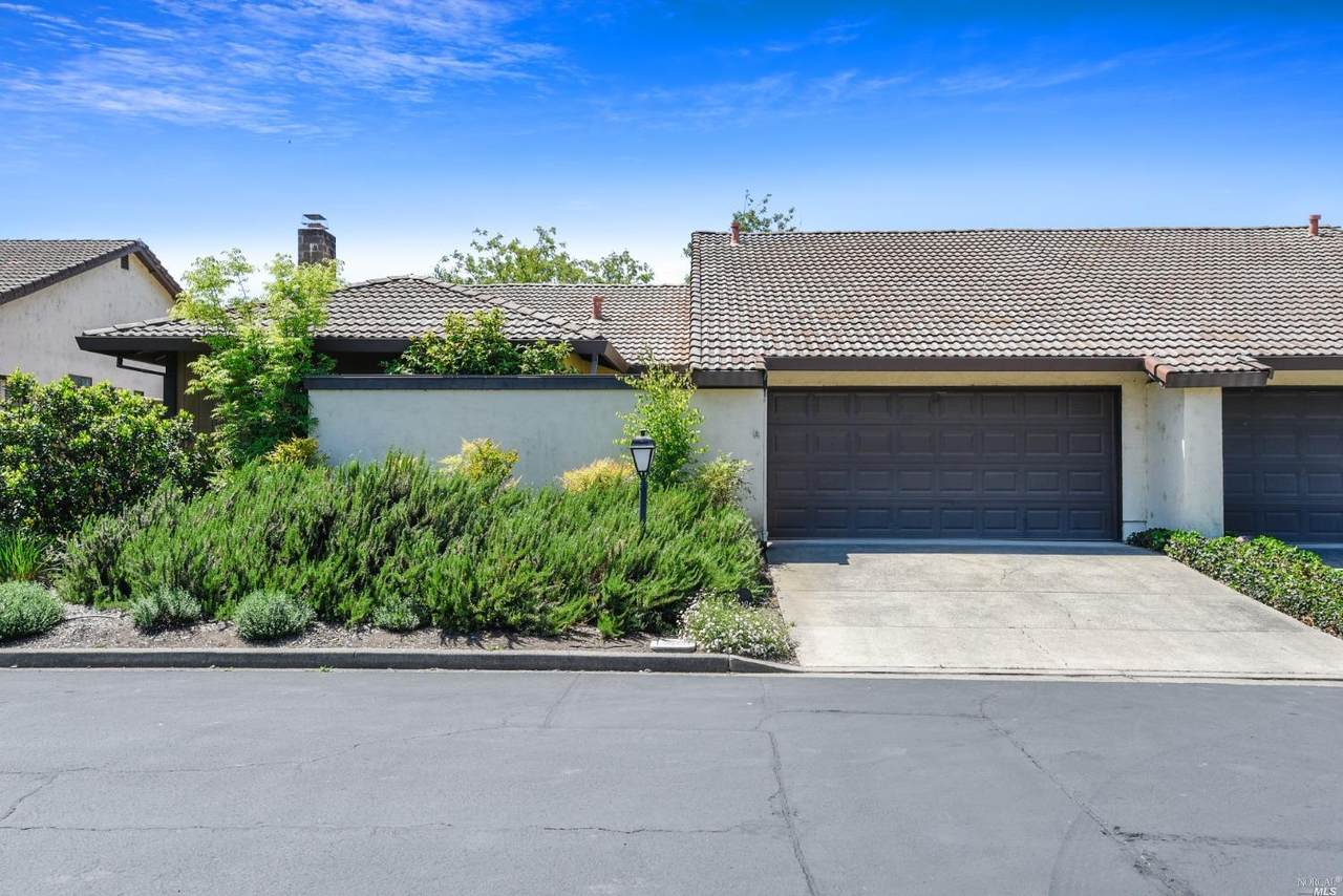 229 Frederick Drive - Photo 1