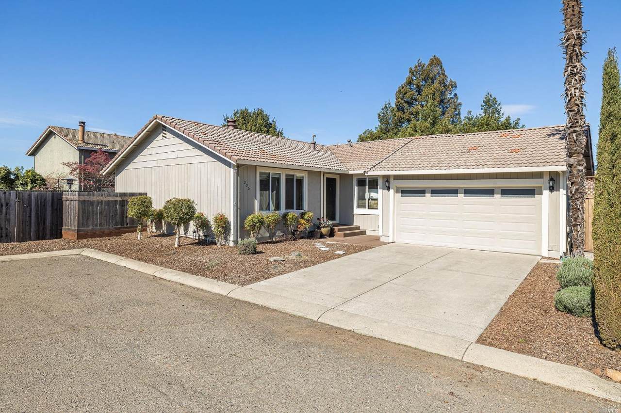 225 Rushmore Drive - Photo 1