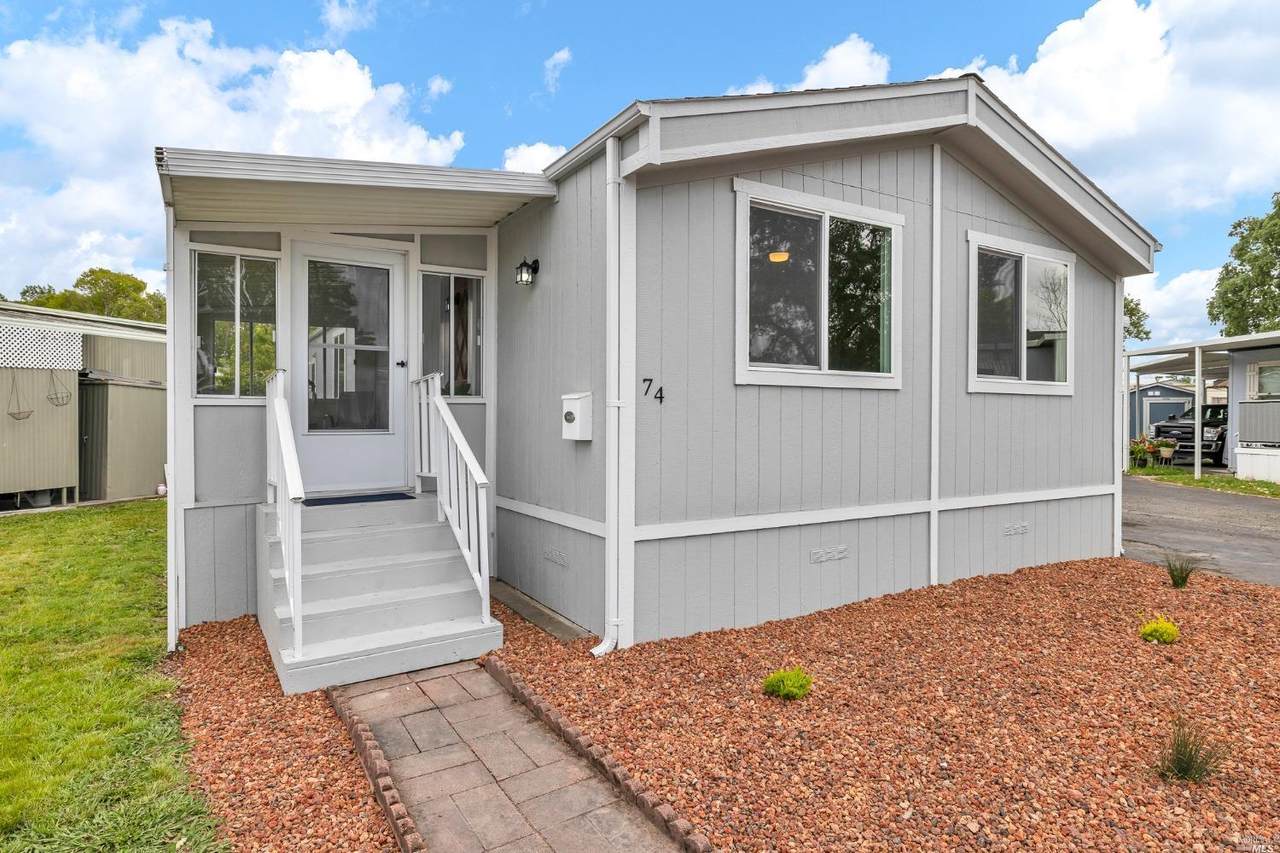 74 Ellie Drive - Photo 1