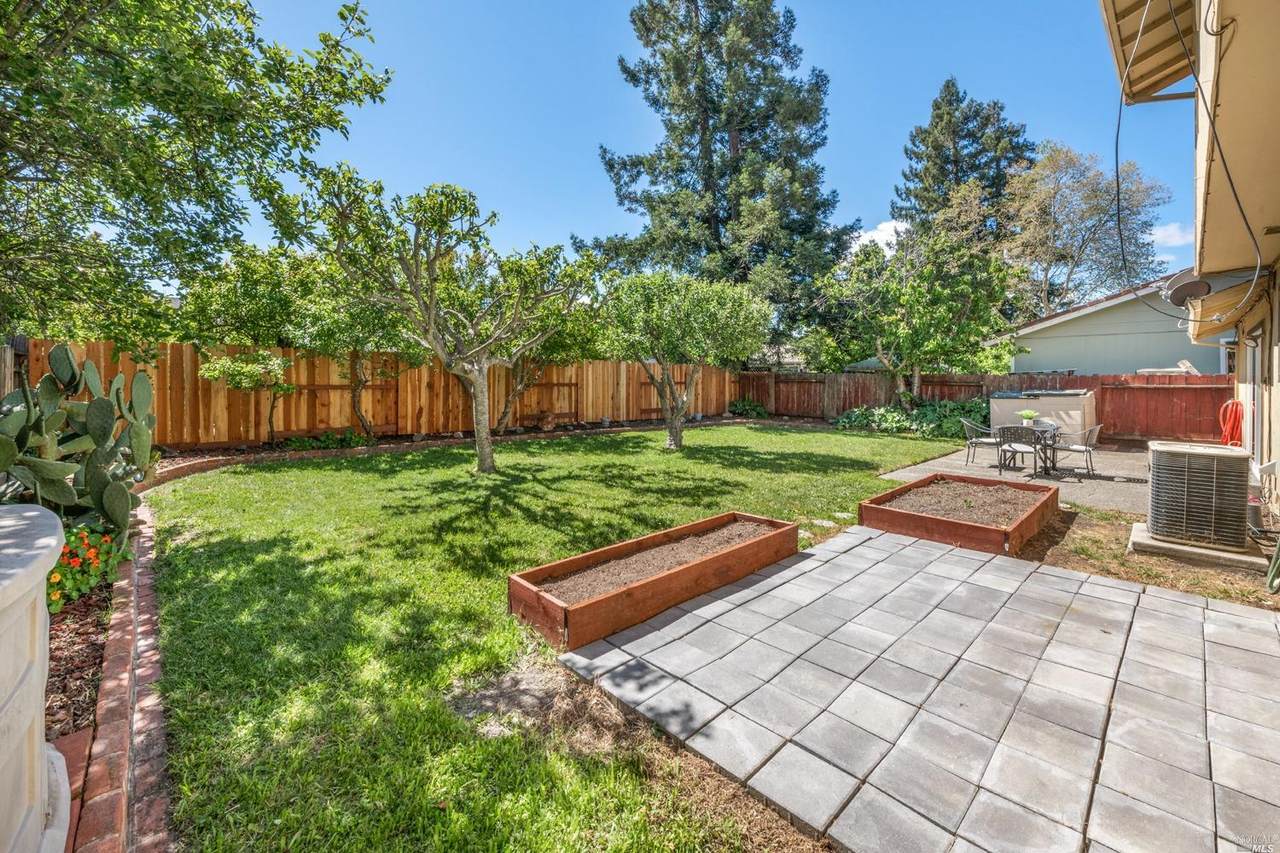 1716 Annetta Drive - Photo 1