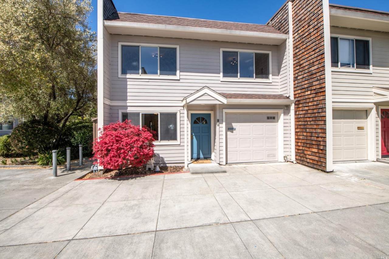 51 Prince Royal Drive - Photo 1