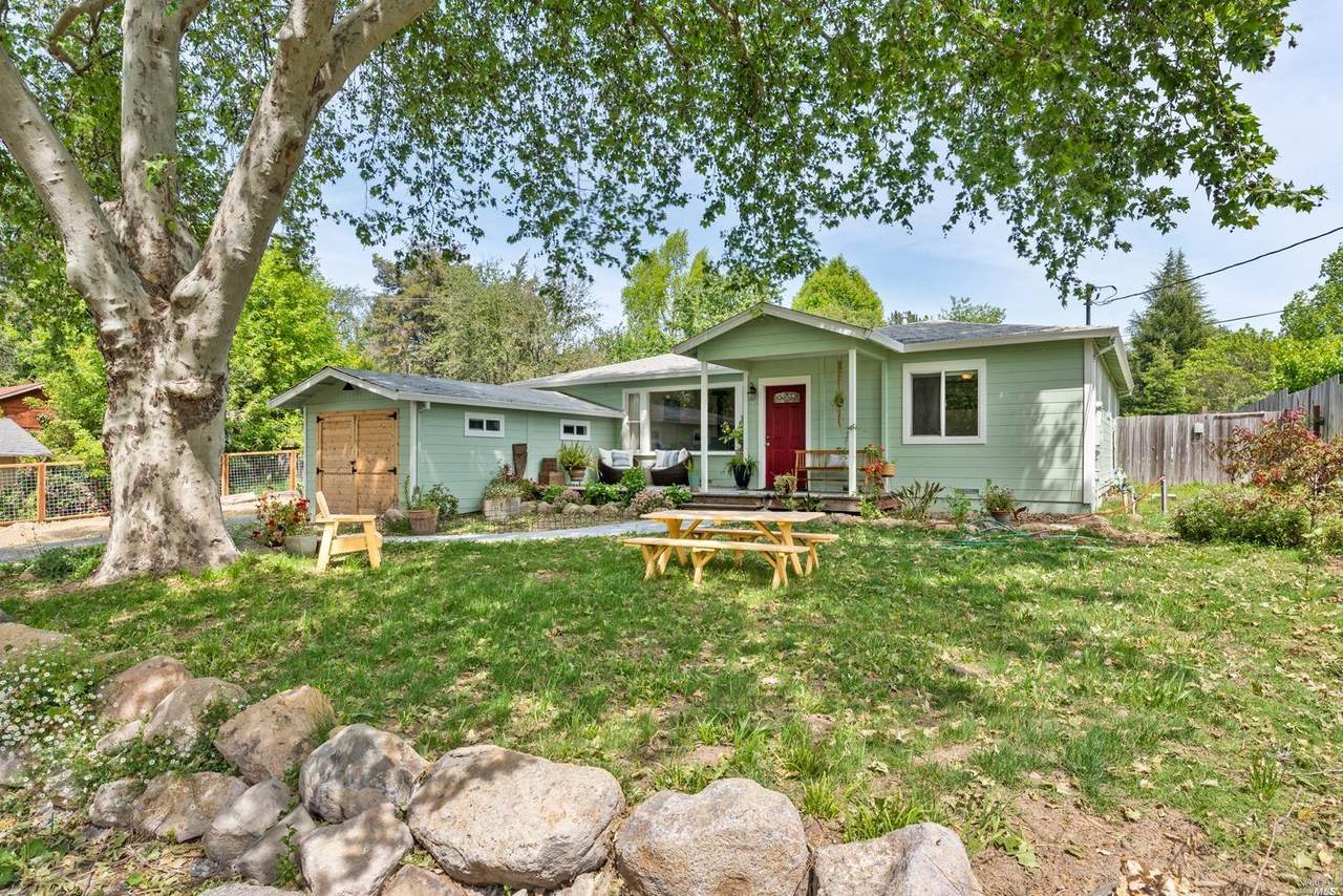 8970 Oak Grove Avenue - Photo 1