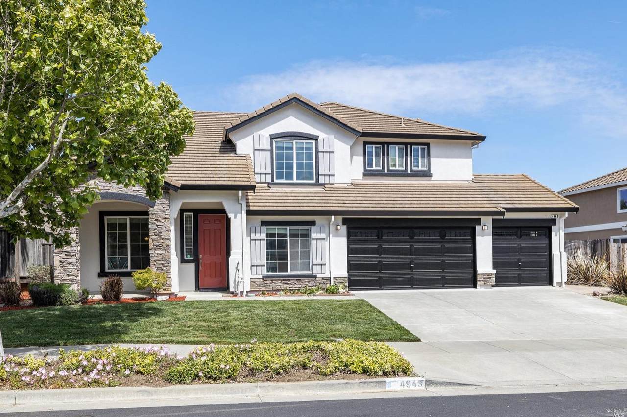 4943 Ridgefield Circle - Photo 1
