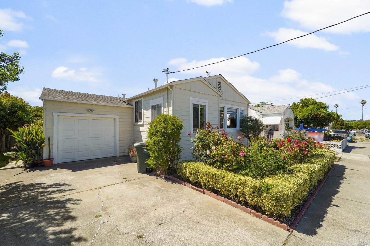 213 Phelan Avenue - Photo 1