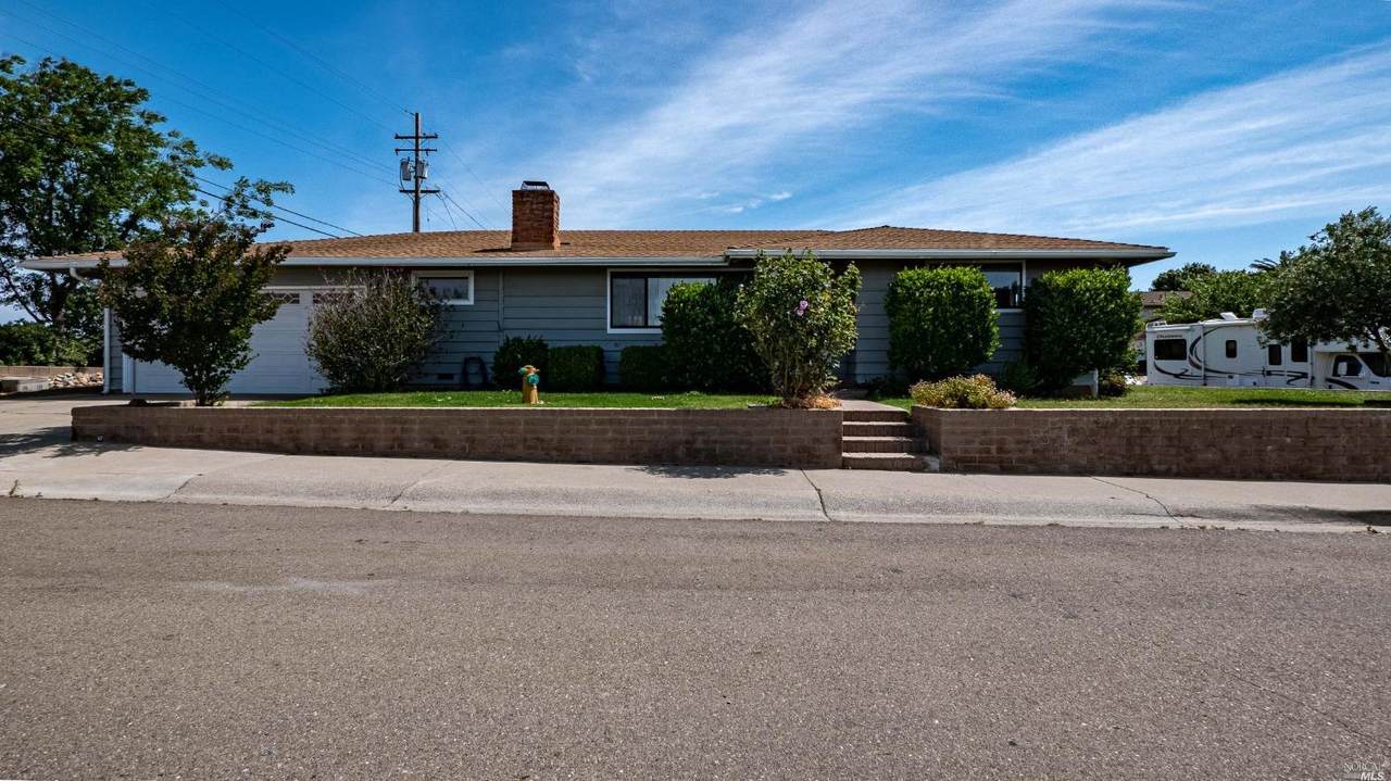1004 Flores Way - Photo 1