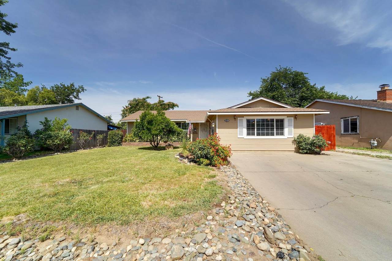 2328 Byrd Drive - Photo 1