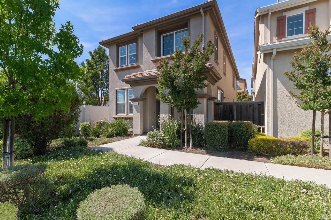 2701 Gramercy Place - Photo 1