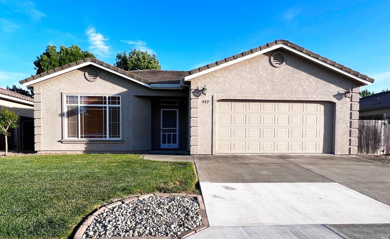 457 Kennwood Drive - Photo 1