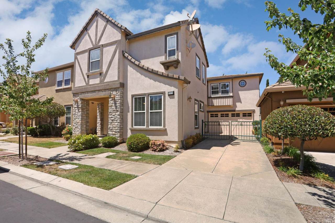 9424 Berkshire Lane - Photo 1