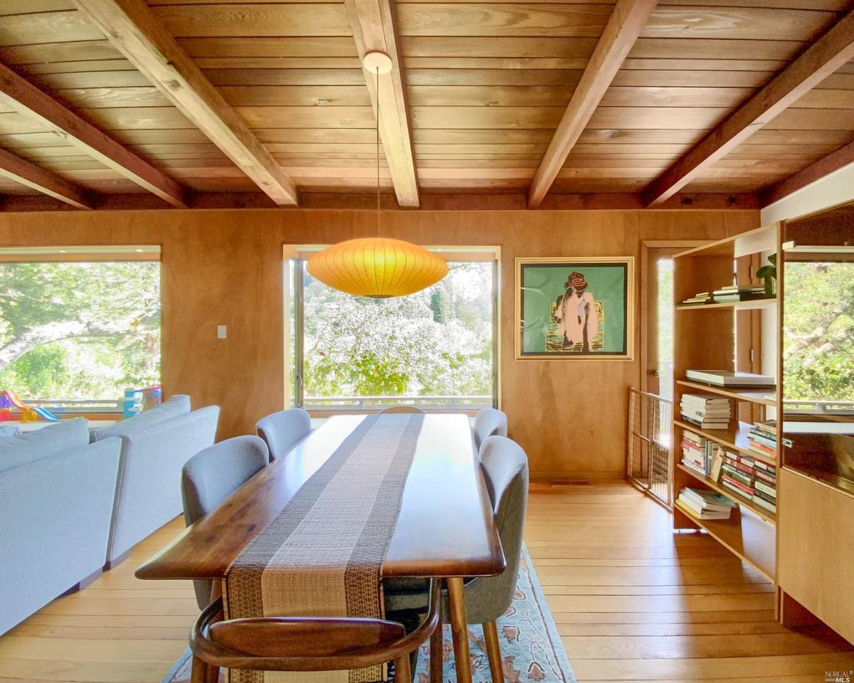 308 Todd Way - Photo 1