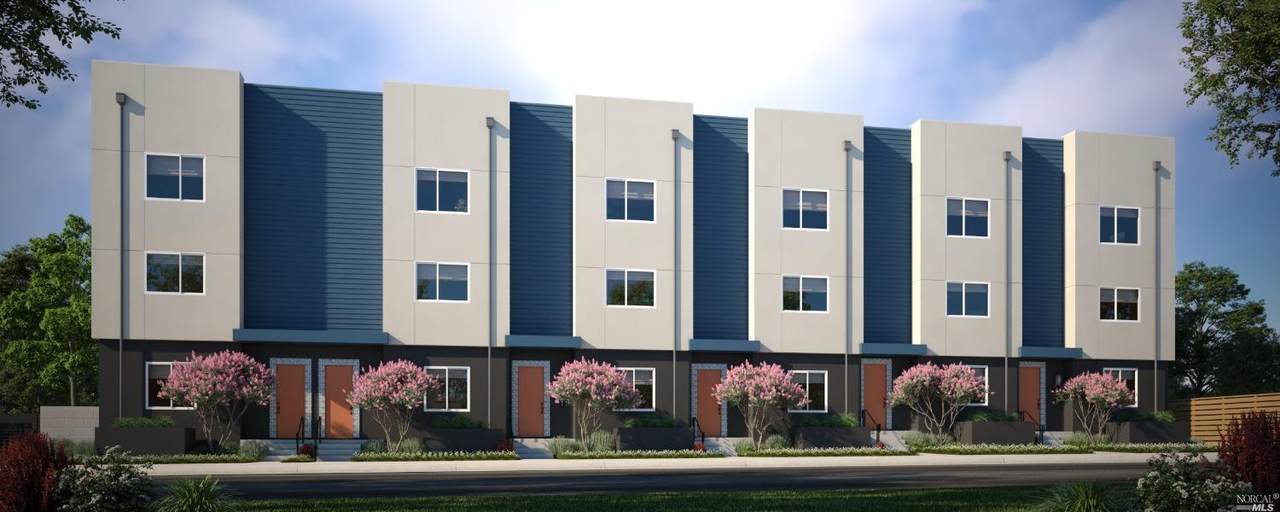9883 Macarthur Boulevard - Photo 1