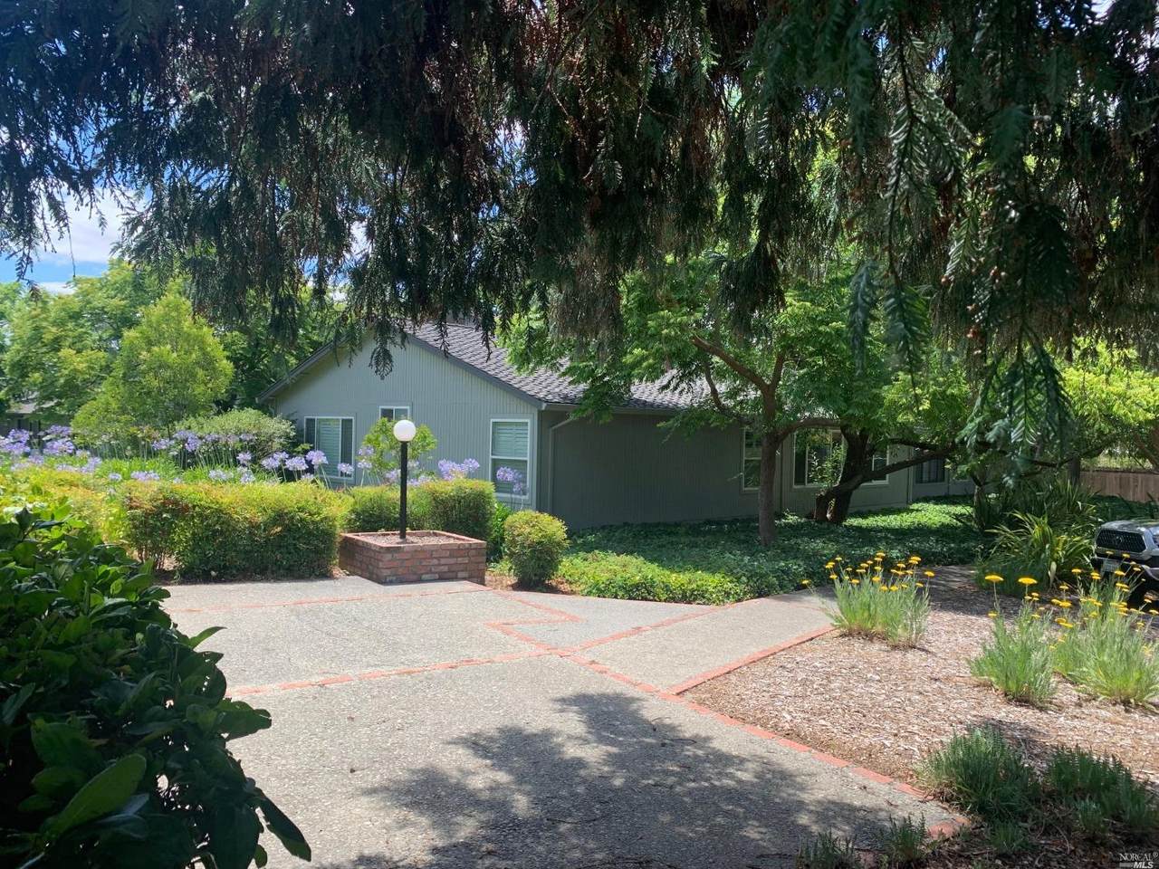 2681 Michelle Court - Photo 1