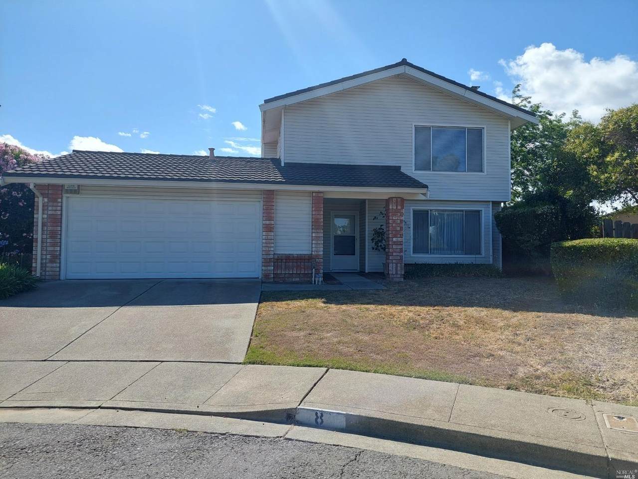 8 Evergreen Court - Photo 1