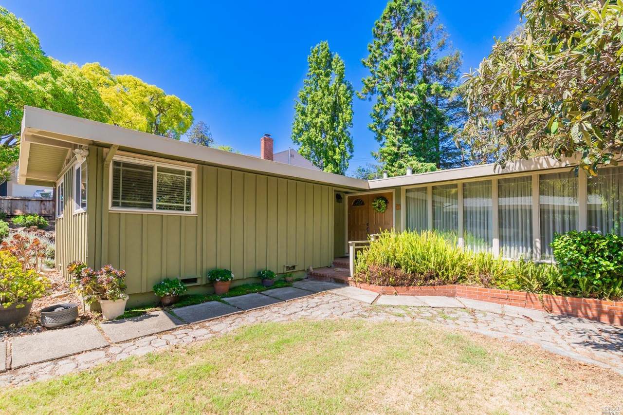 144 George Circle - Photo 1