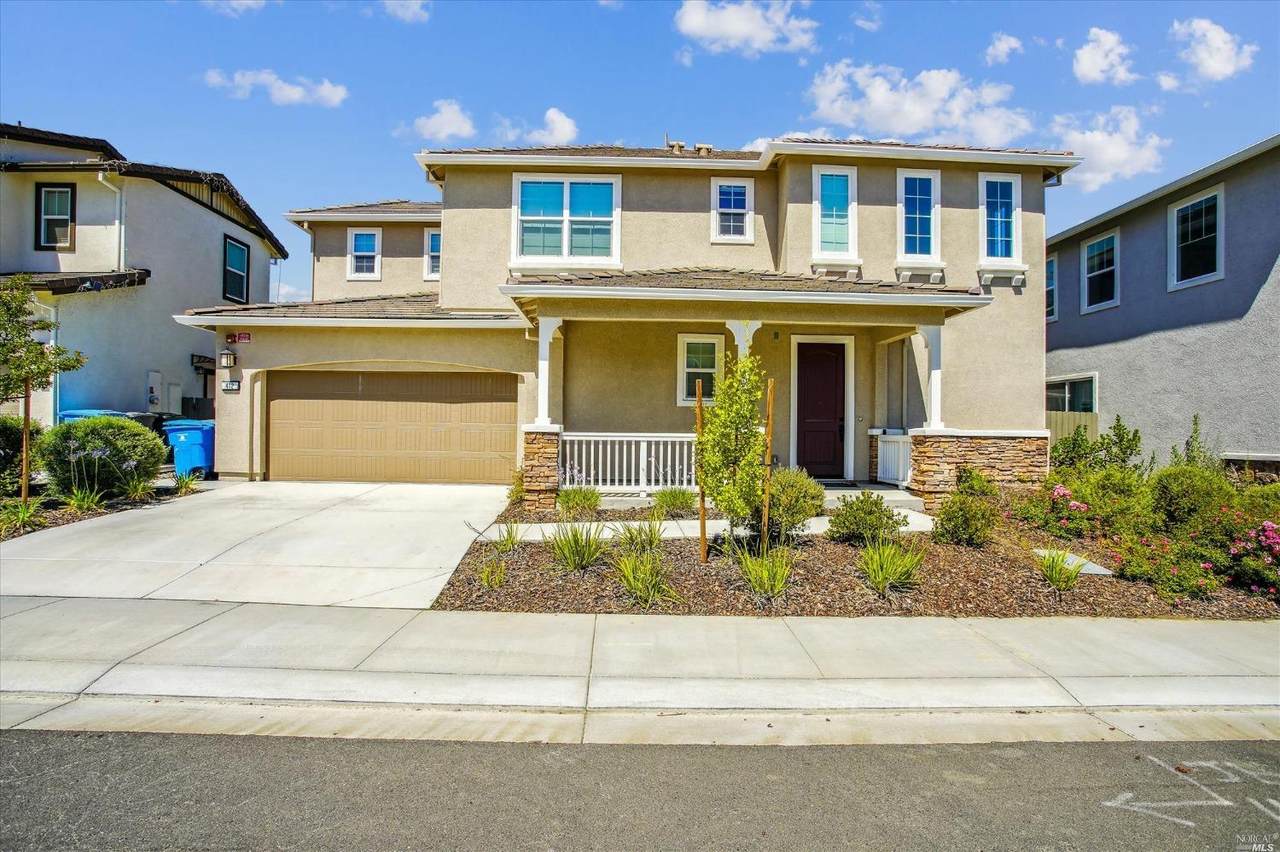 412 Yarrow Drive - Photo 1